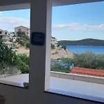 Luka Apartament *